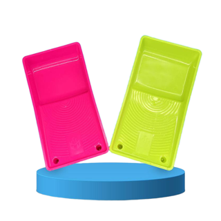 سینی غلطک کوچک پلاستیکی مخصوص غلتک‌های مینی و انگشتی در حال استفاده